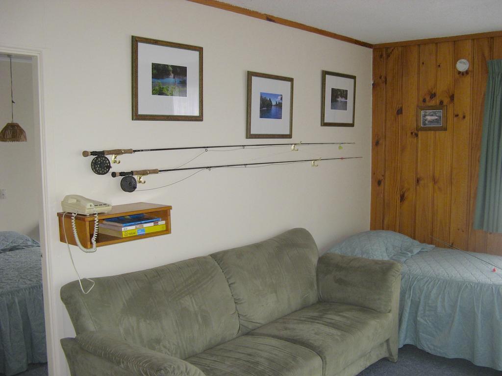Tongariro River Motel Turangi Szoba fotó