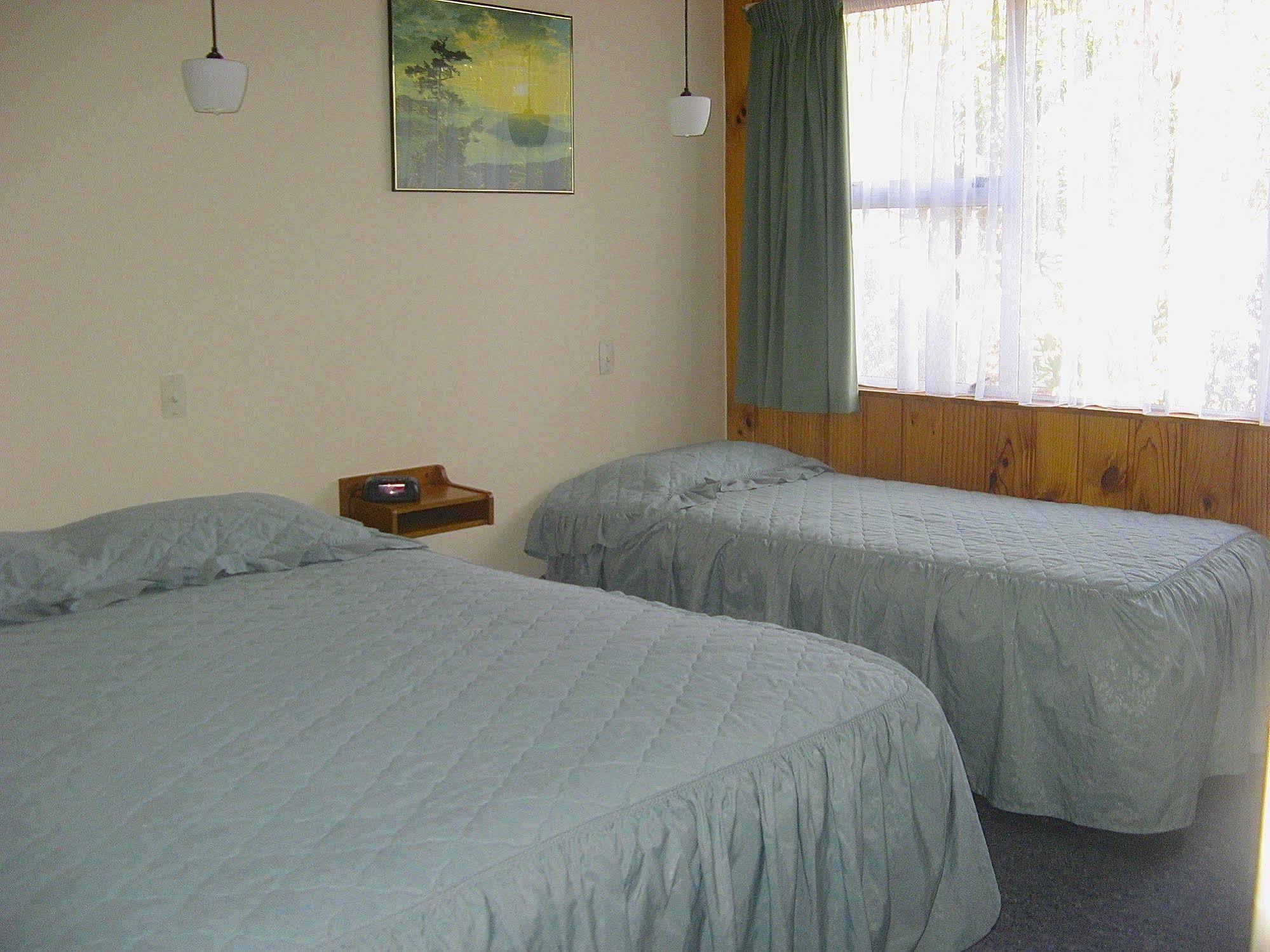 Tongariro River Motel Turangi Kültér fotó