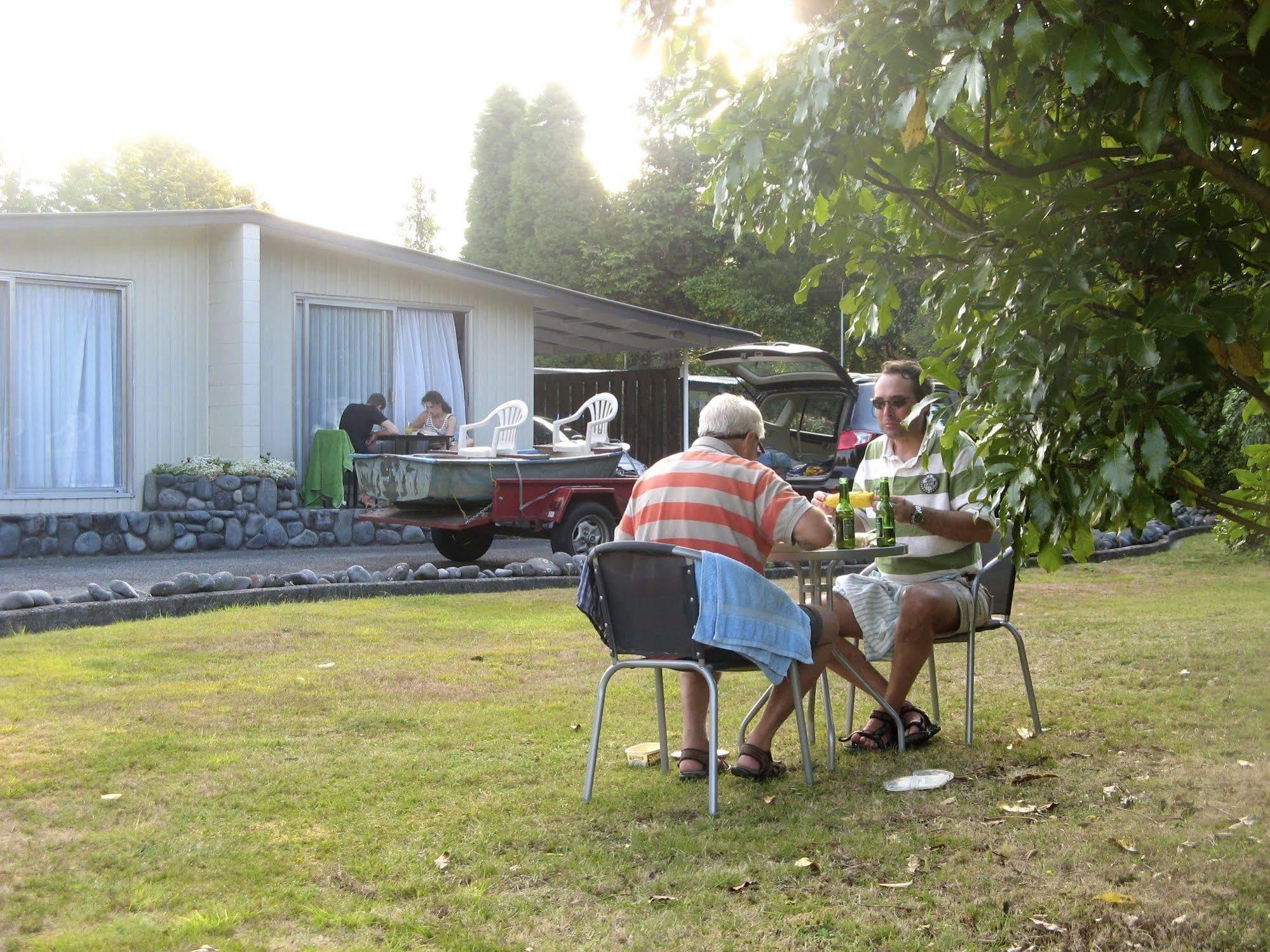 Tongariro River Motel Turangi Kültér fotó